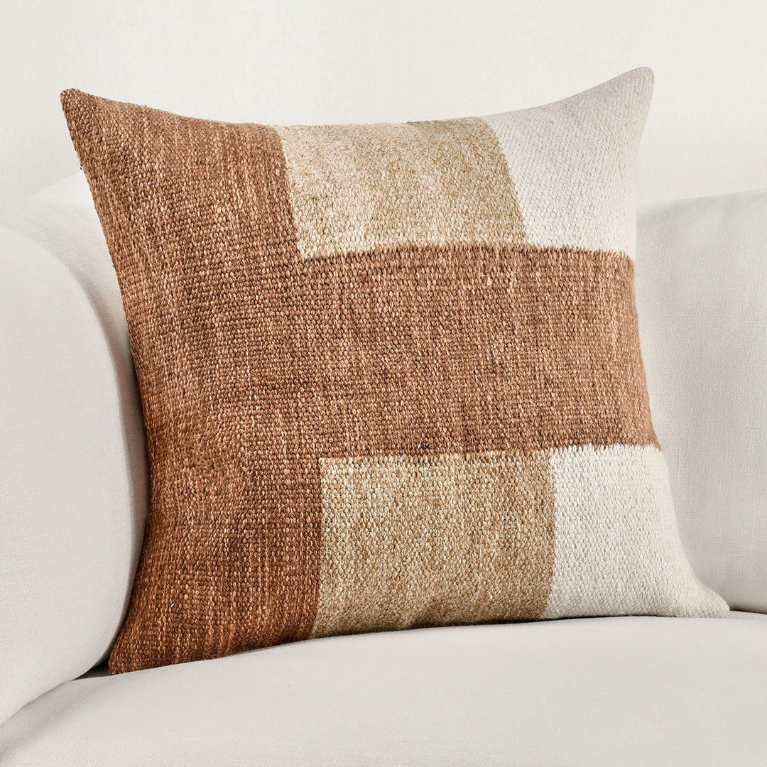 VC Kass - Pillow