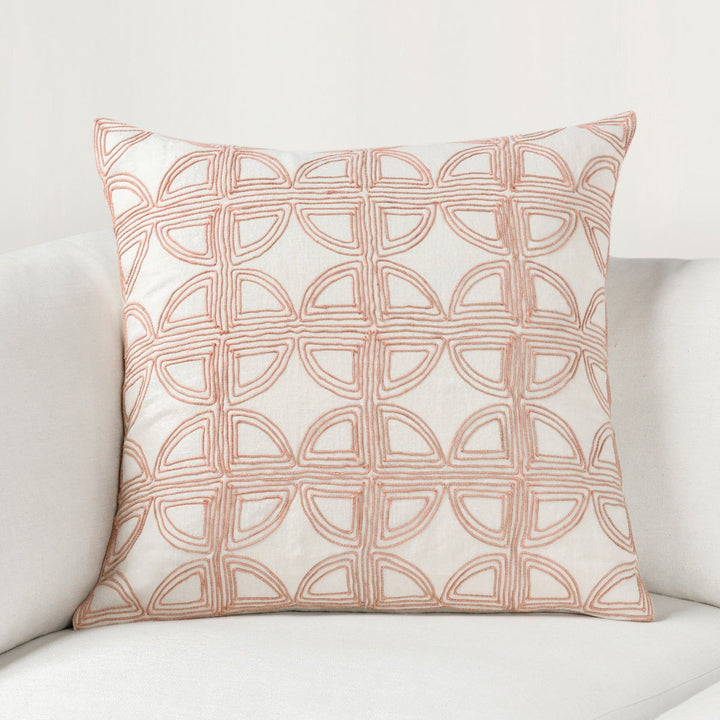 VC Elea - 22" x 22" Pillow