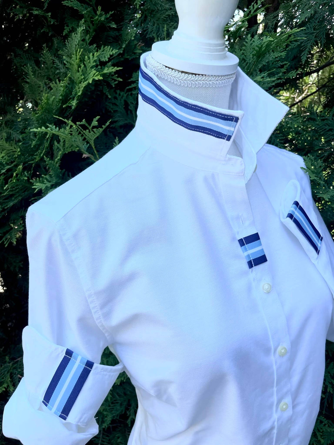 Casie 2 - White Ox w Blue & Lt. Blue Stripe Ribbon: White w Blue & Lt. Blue Stripe Ribbon / M