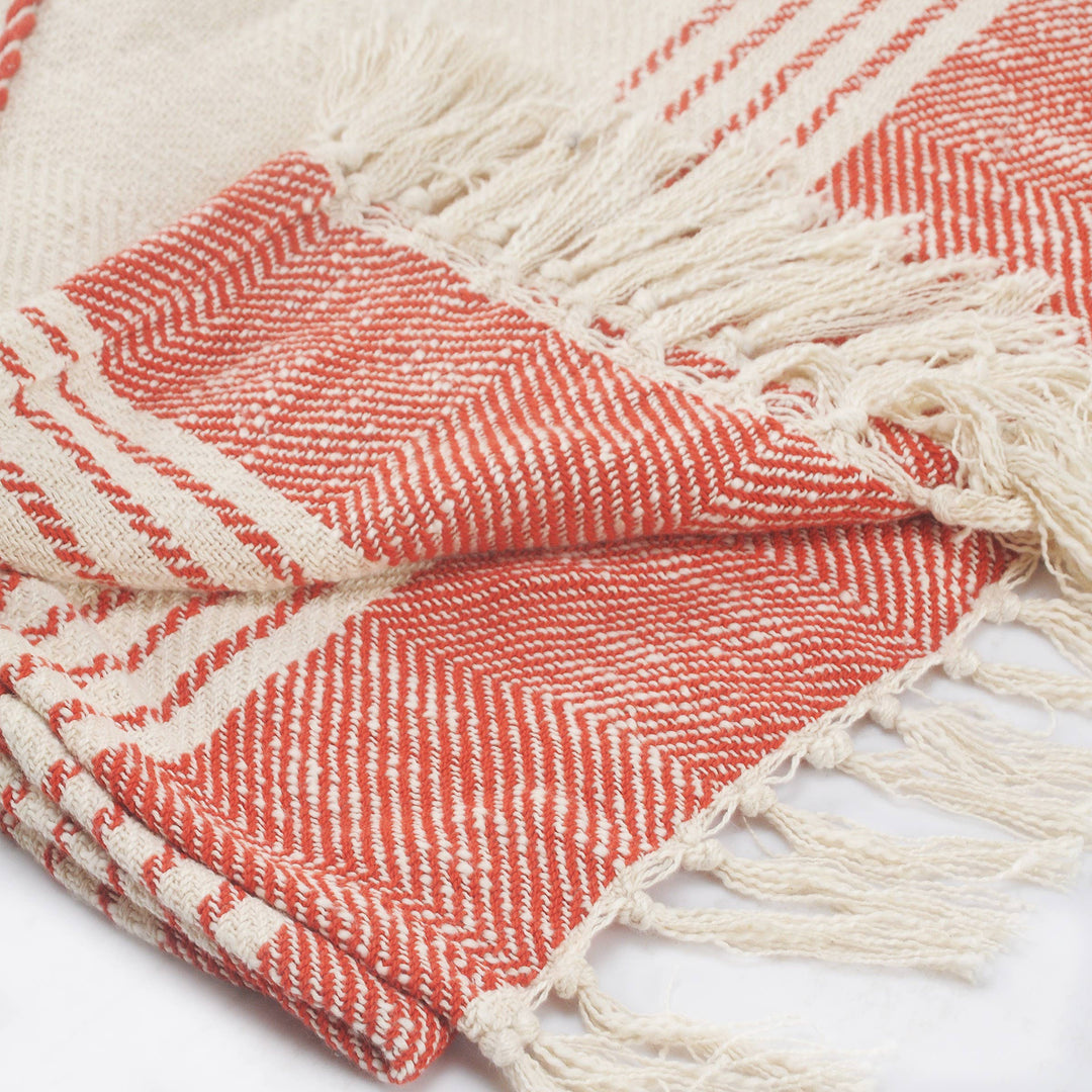 Coastal Edge Geometric Diamond Throw Blanket with Fringe: Blue/White