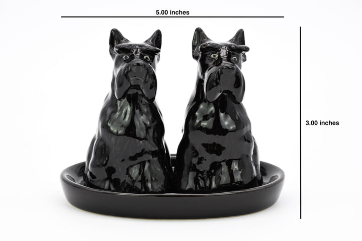 SP908 SALT AND PEPPER SHAKER Black Scottish terrier