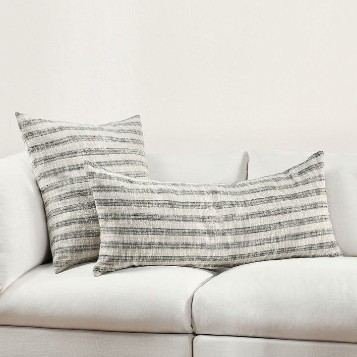 VC Linna - Pillow