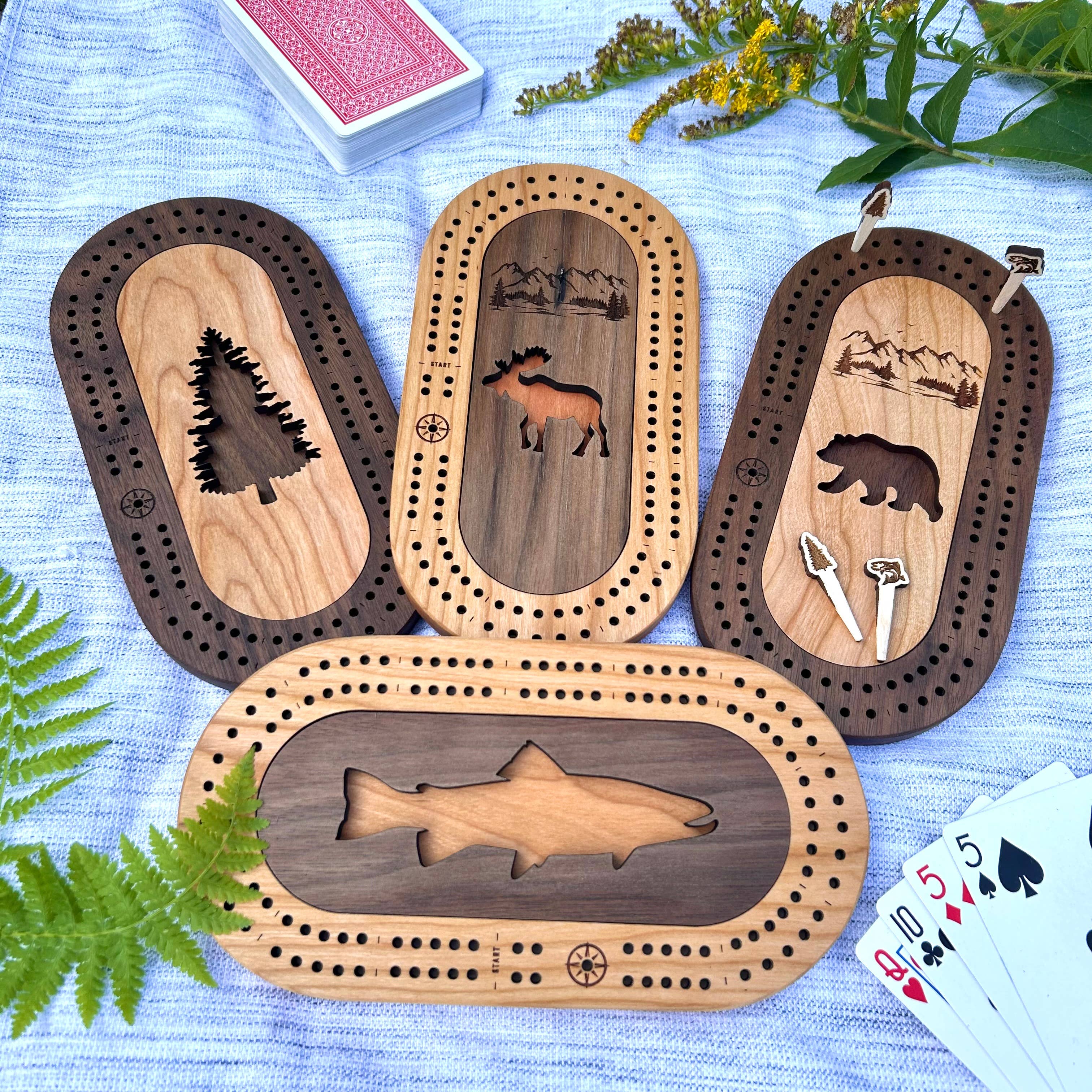 Wildlife Mini Travel Cribbage Board & Custom Pegs Set: Fish / Select best pegs for us