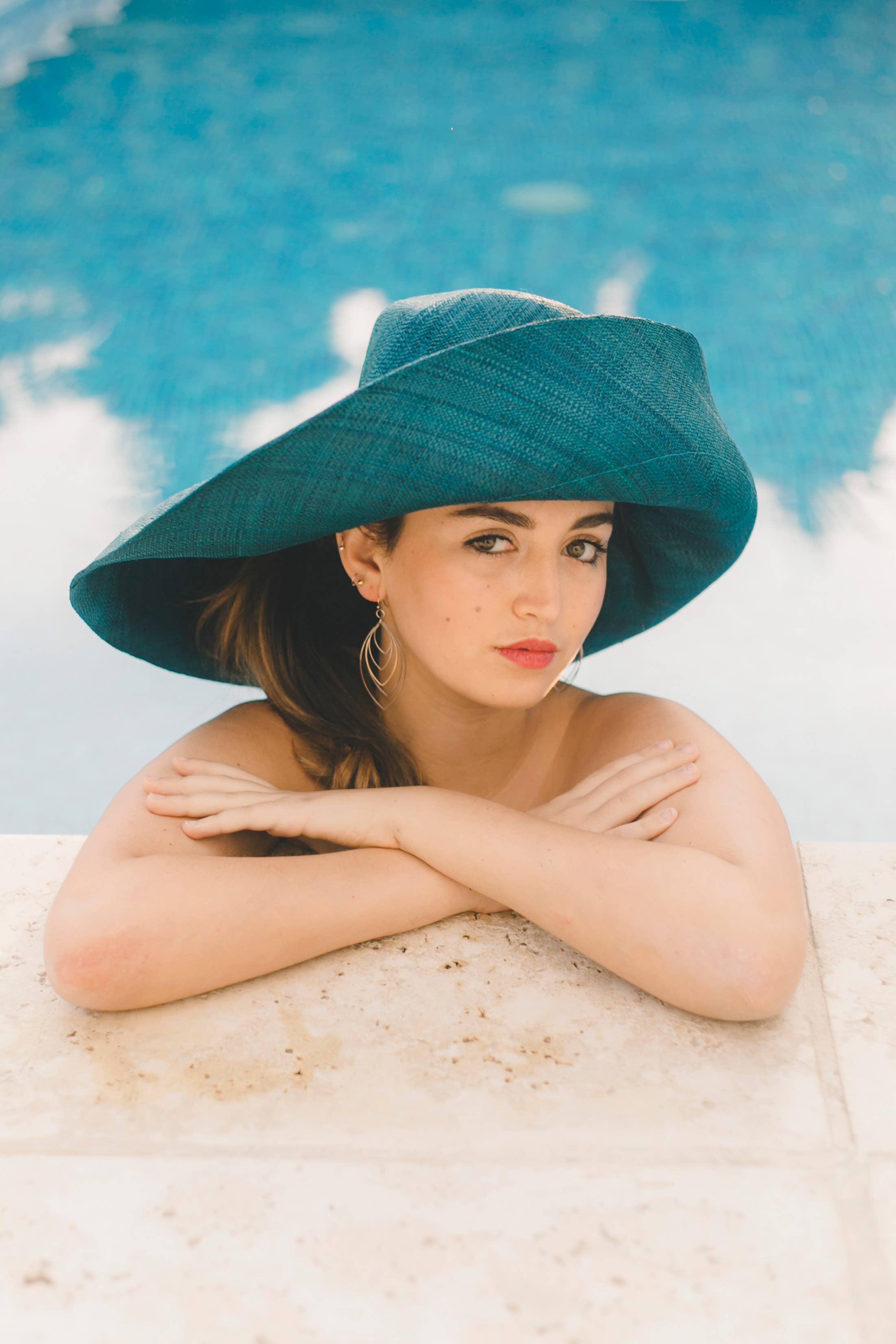 Sun Hats: Solid Color Packable 5" & 7" Brim Raffia Straw: 7"Brim / Turquoise