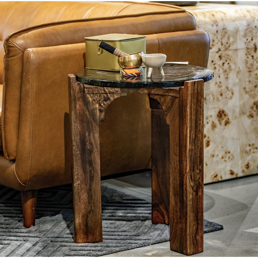 Amner - Table