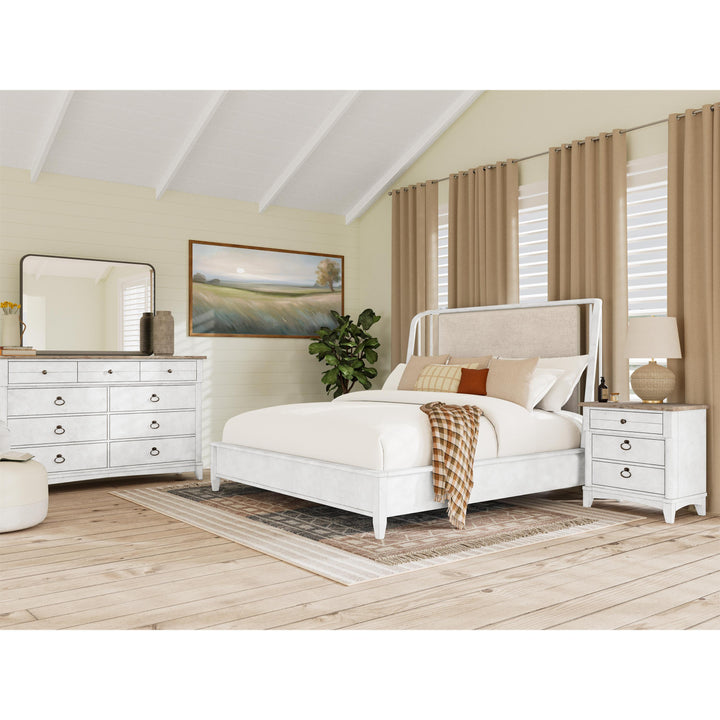 Maddox - Upholstered Spindle Bed