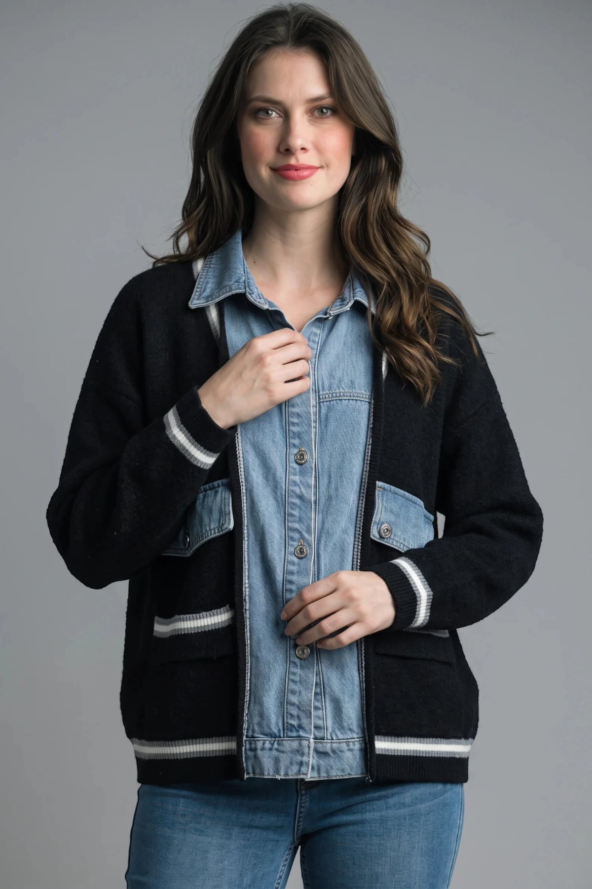 TWO POCKET SWEATER