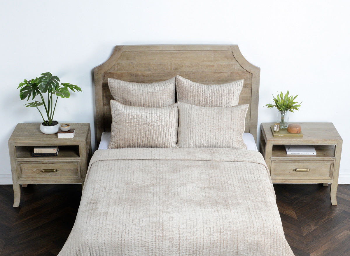 Bari - Velvet Quilt