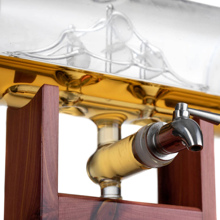 Whiskey Decanter Side Ship Set