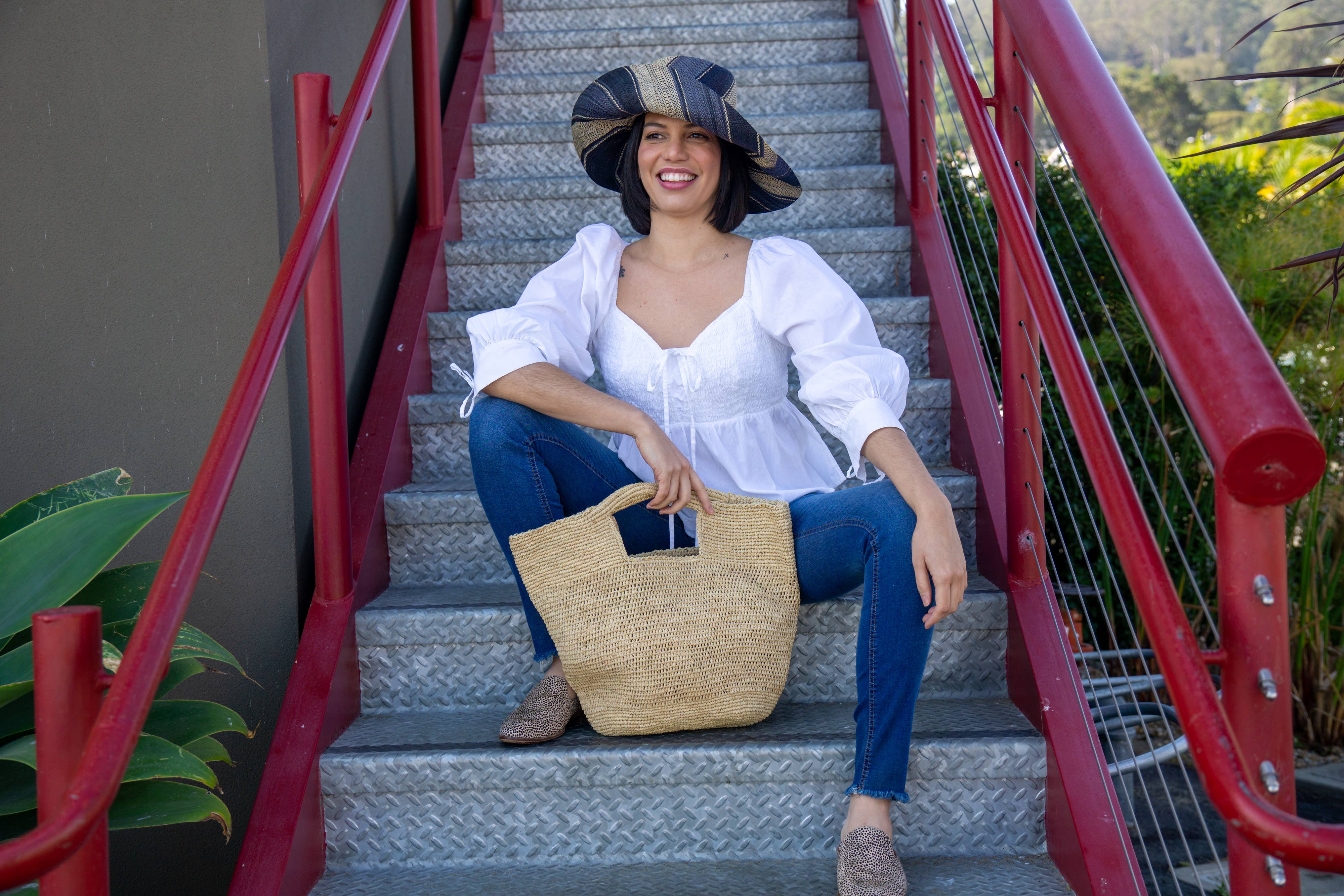 Sun Hats: Colored Stripes Packable 5" & 7" Brim Raffia Straw: 7"Brim / Black Swirl