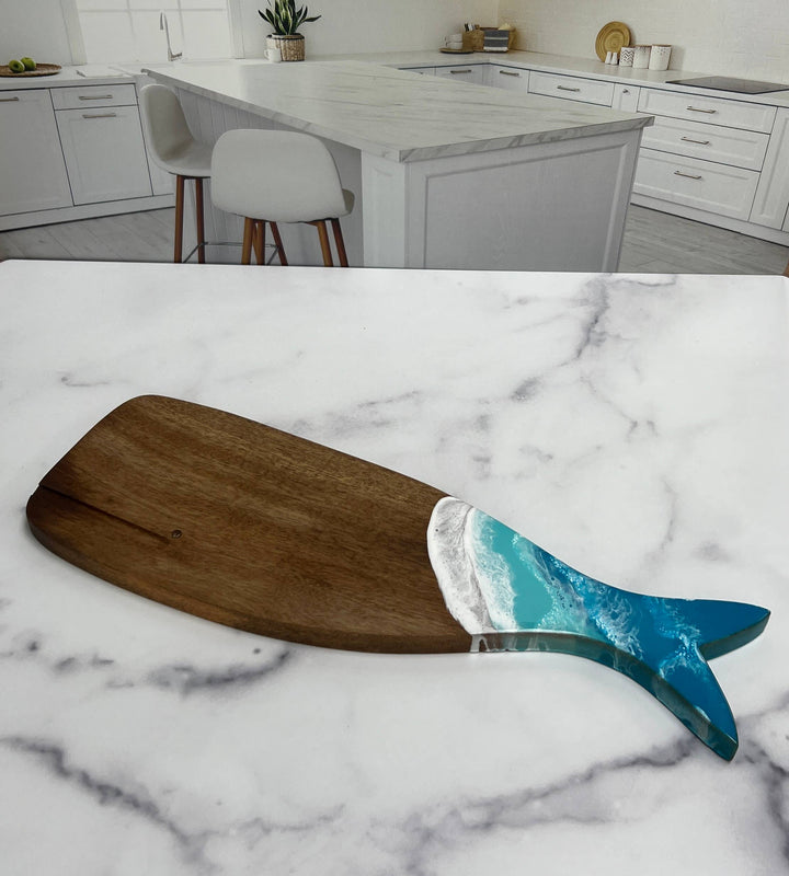 Whale cheese board Acacia wood: Ocean