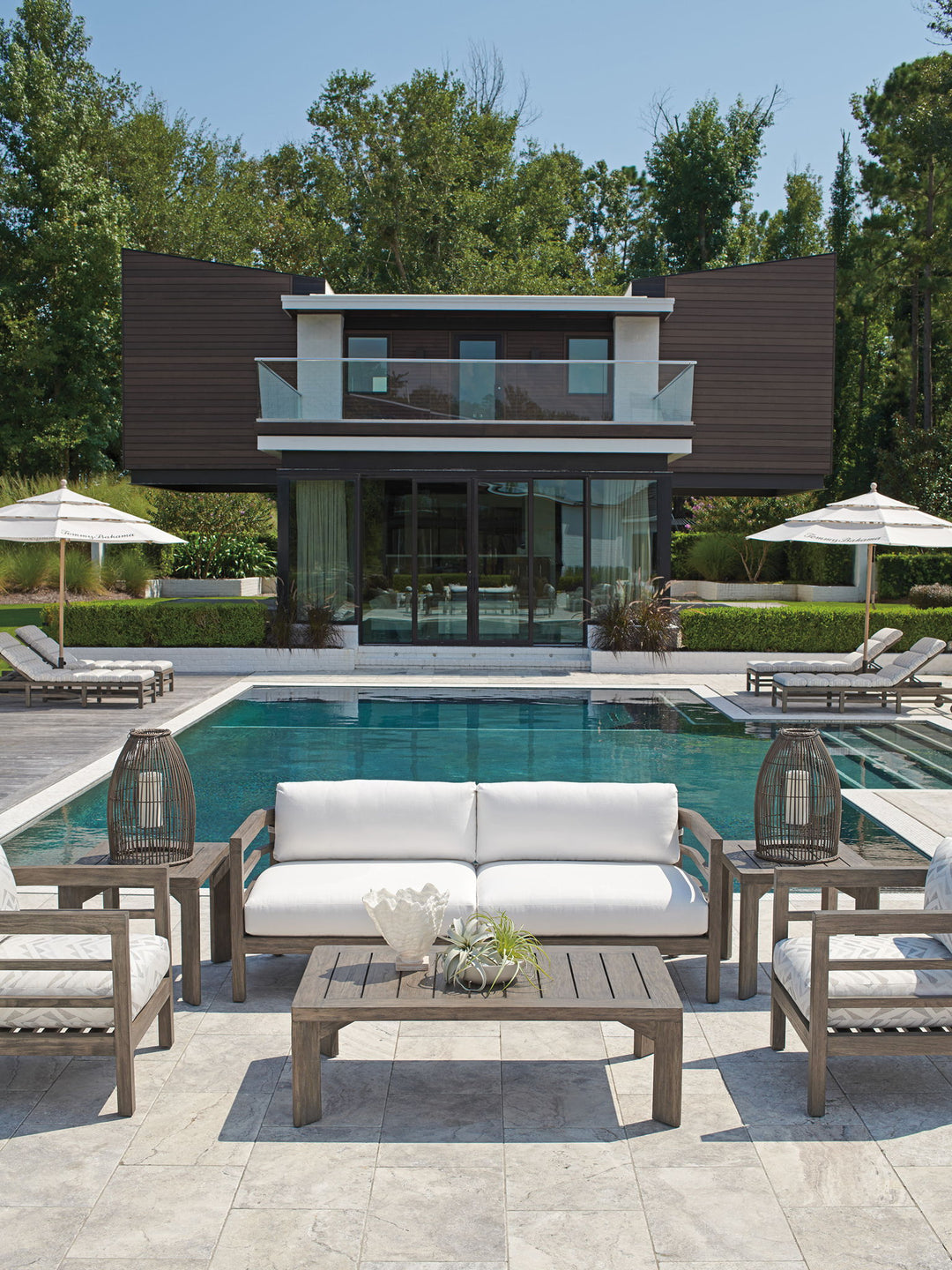 La Jolla - Wood Sofa - Dark Gray