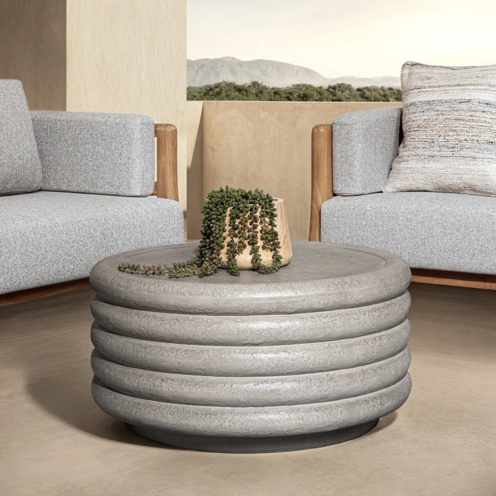 Reva - Outdoor Round Table