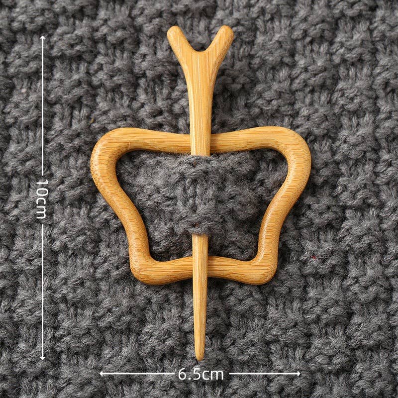 Wooden Shaped Brooch: Dog