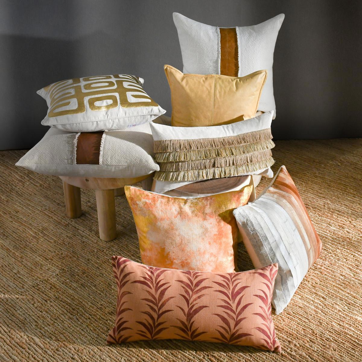 Radiant Oasis - Zelo Pillow 22' x 22'