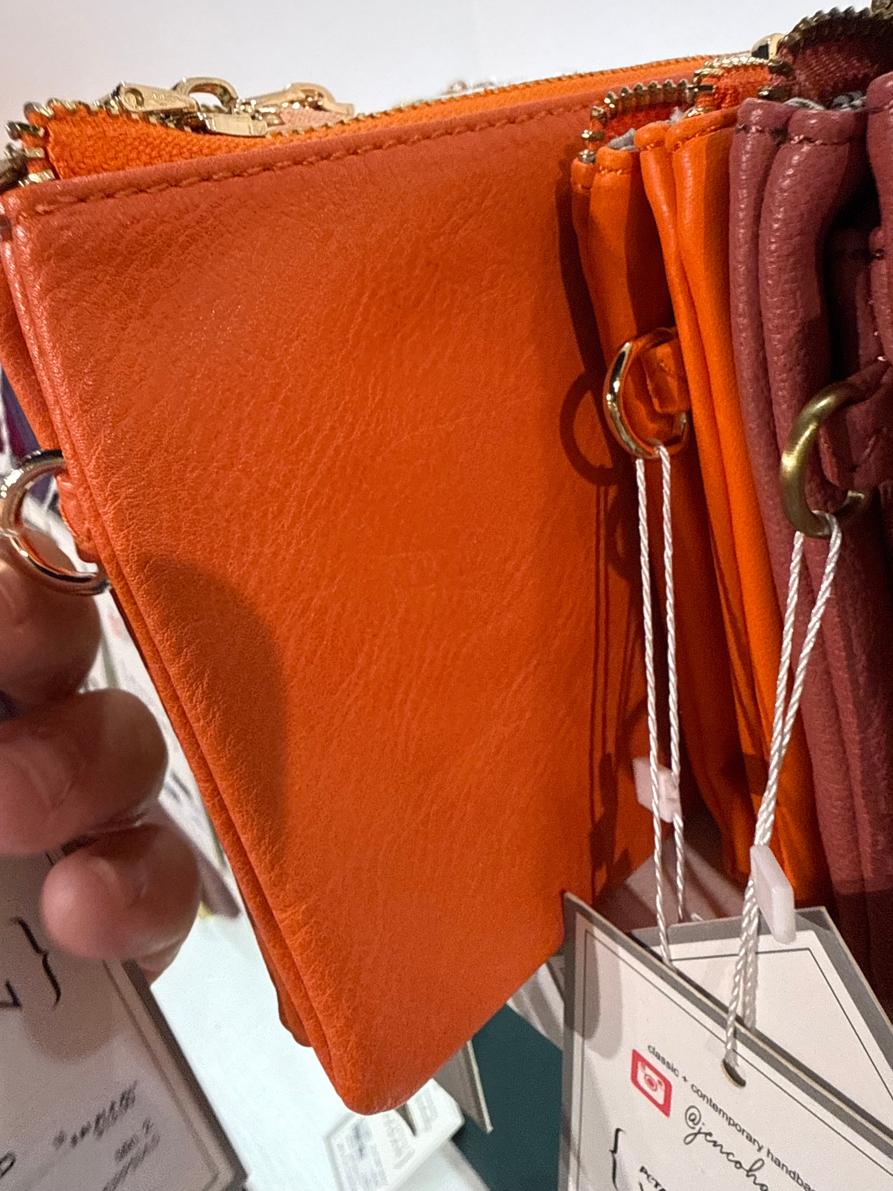 RILEY WRISTLET- ORANGE