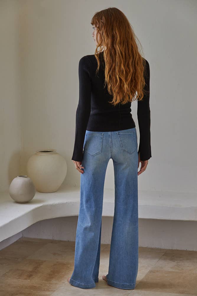 W1252 | THE DAPHNE TOP: Black / L