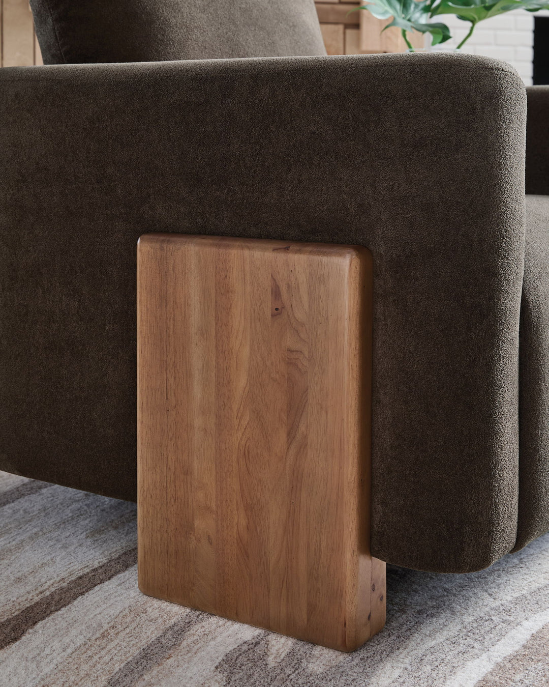 Dairlett - Brown - Accent Chair