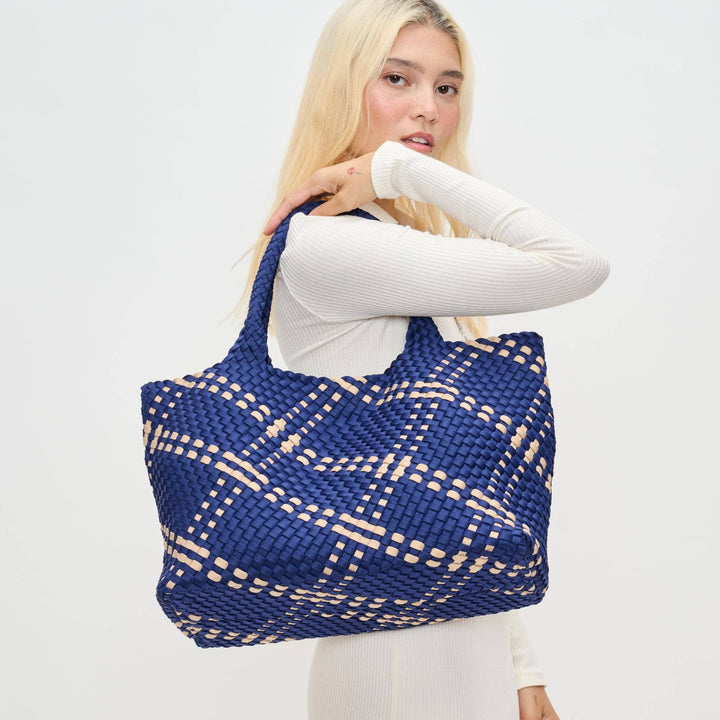 Sky's The Limit - Large Woven Neoprene Tote: Navy Nude