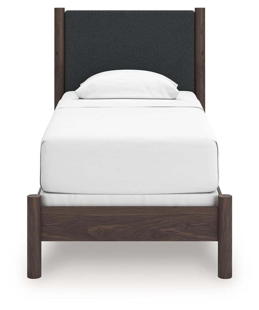 Pamytta - Upholstered Panel Bedroom Set