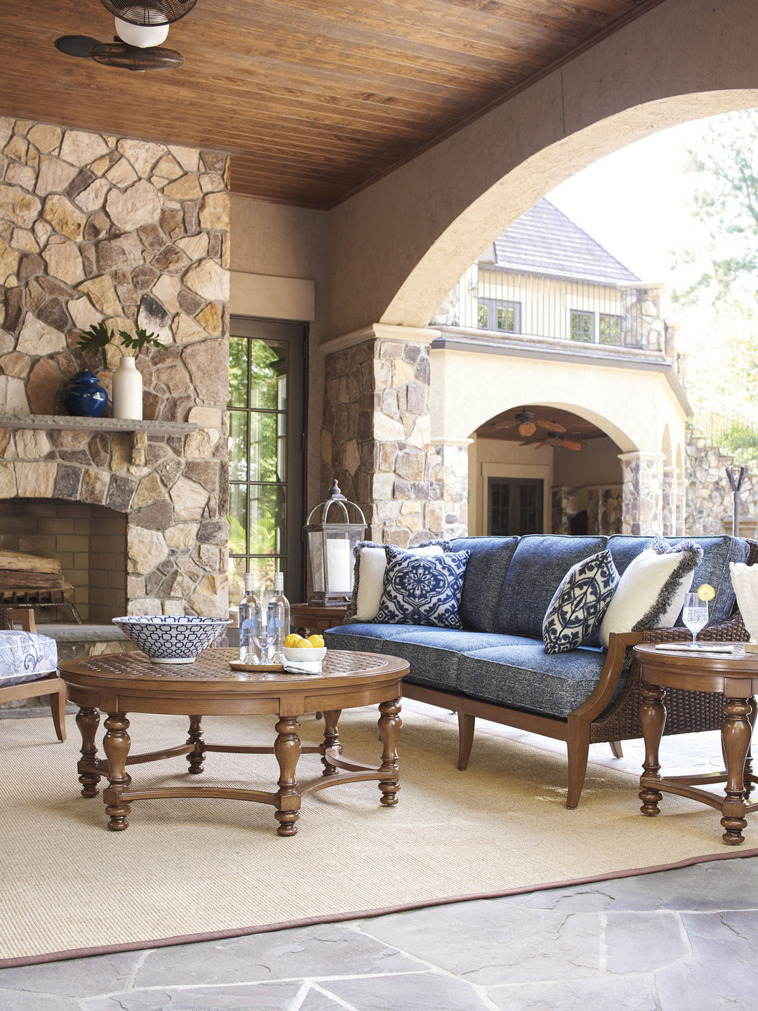 Harbor Isle - Sofa - Dark Brown