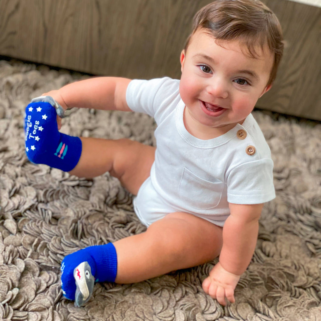 Blue Shark Boogie Toes Rattle Socks: 1 -2 Y