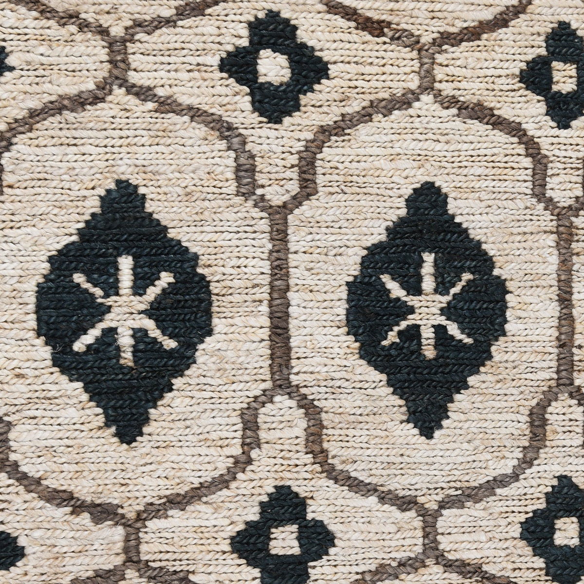Tanami - 2' x 3' Rug - Ivory Multi