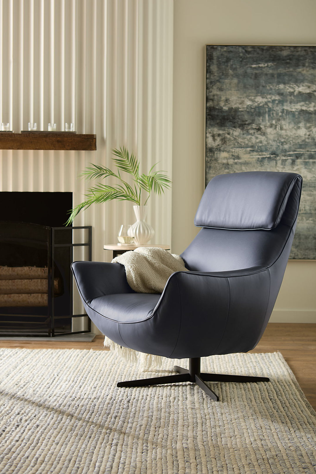 CC - Hughes Swivel Chair