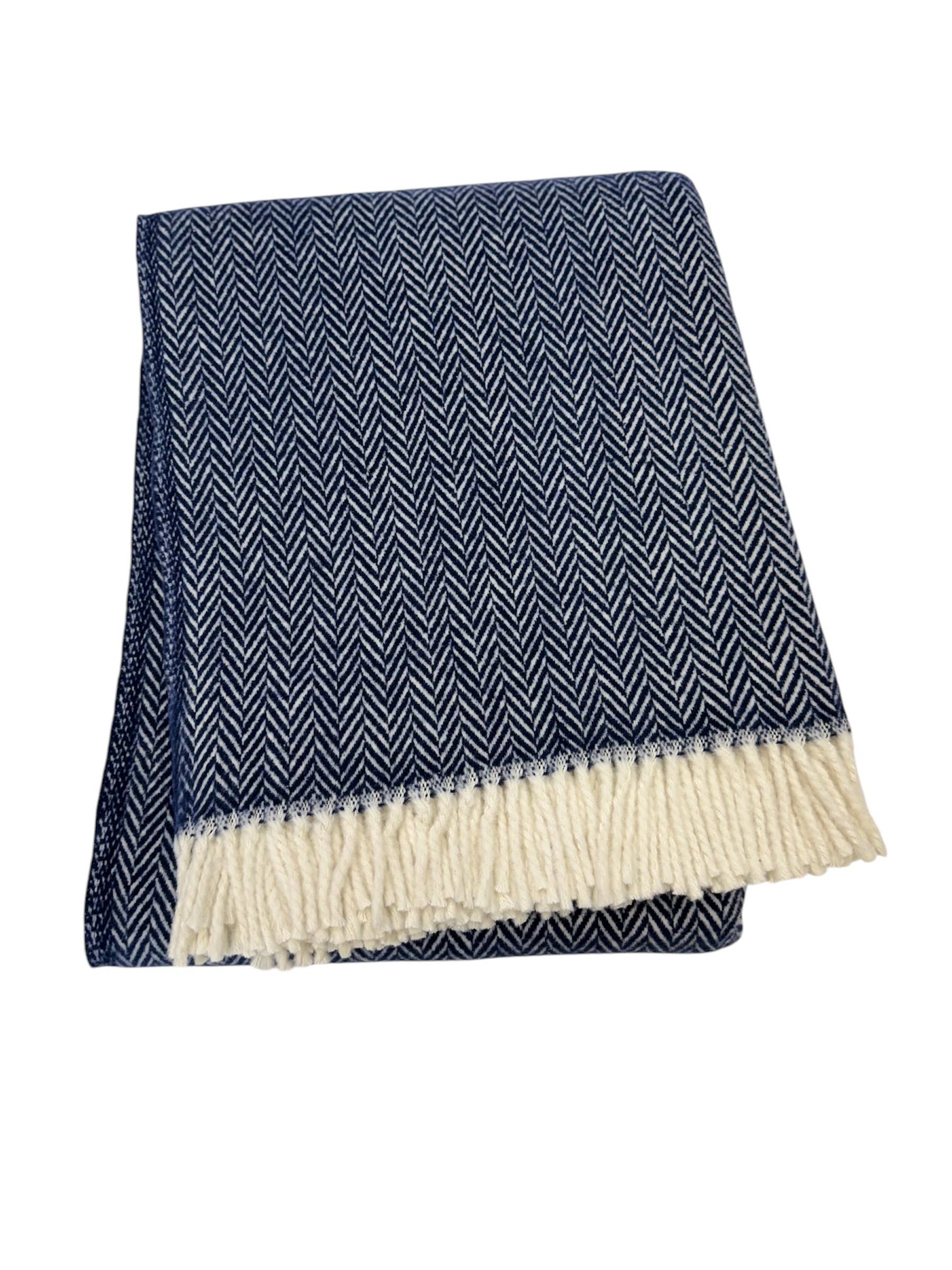 355 - Herringbone Plush Throw: Sky