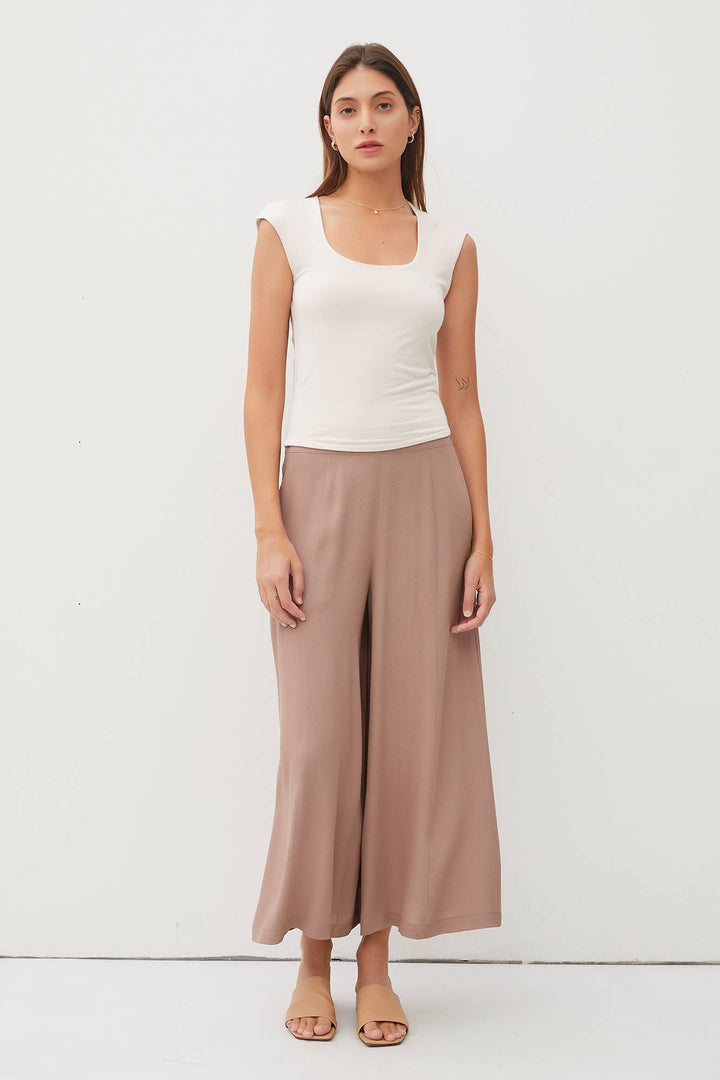 BASIC CAP SLEEVE KNIT TOP: Medium / Off White