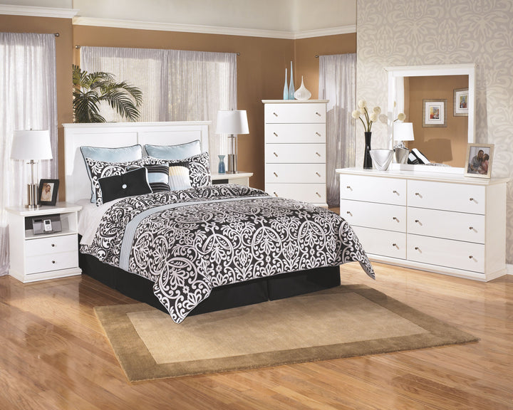 Bostwick Shoals - White - Five Drawer Chest