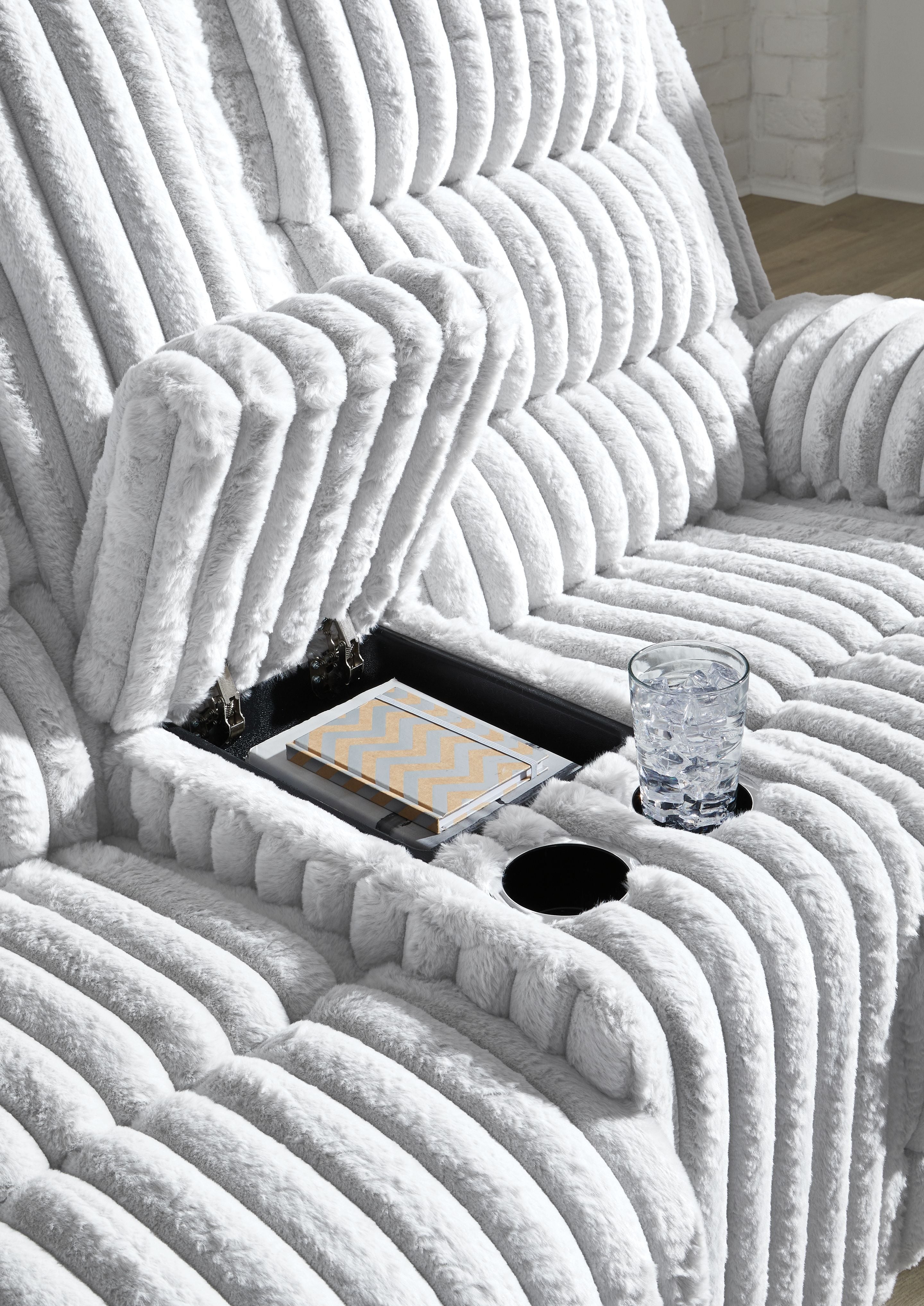 Rhines Falls - Double Reclining Power Loveseat With Console - Alloy