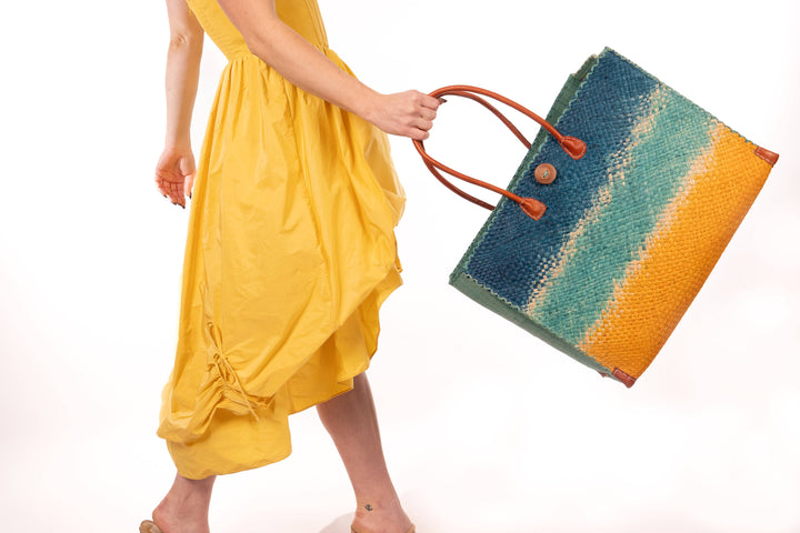 Zafran Holden Ombre Straw Beach Bag: Large / Coral & Fuschia