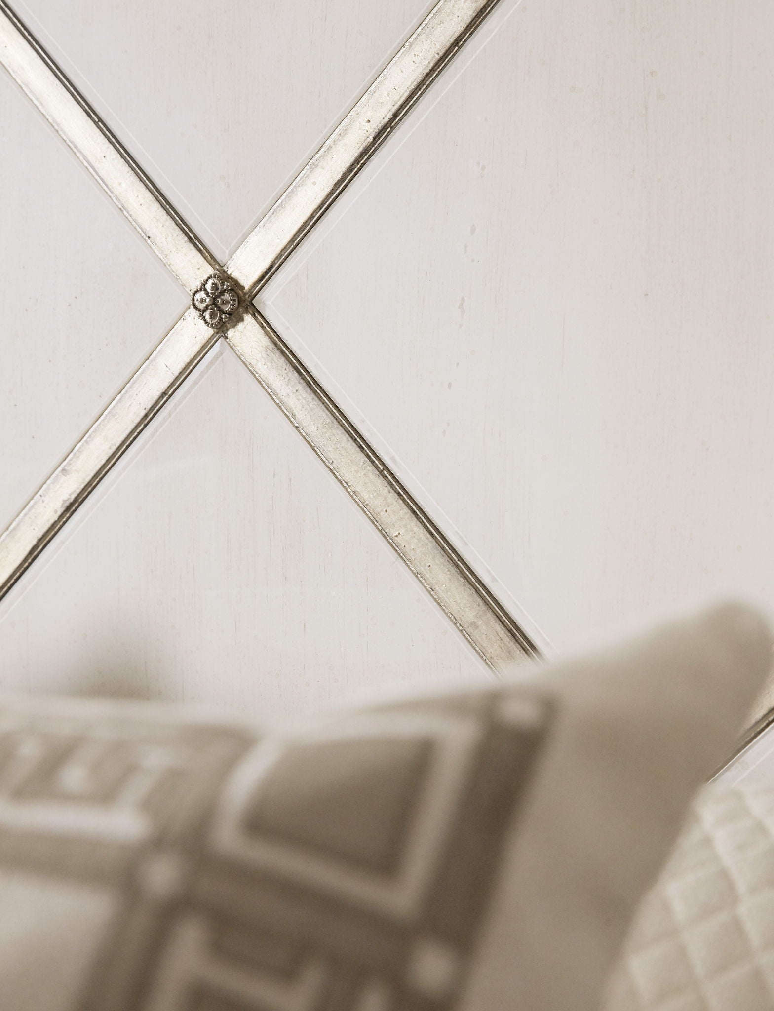 Sanctuary 2 - Diamont King Panel Bed