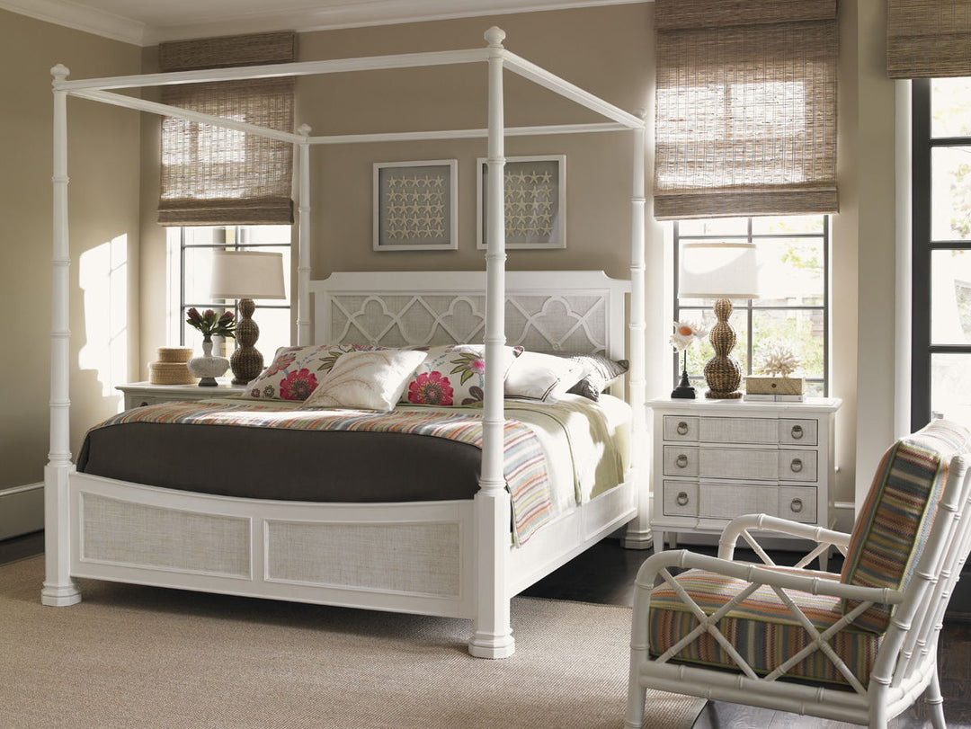 Ivory Key - Tuckers Point Bachelors Chest - White