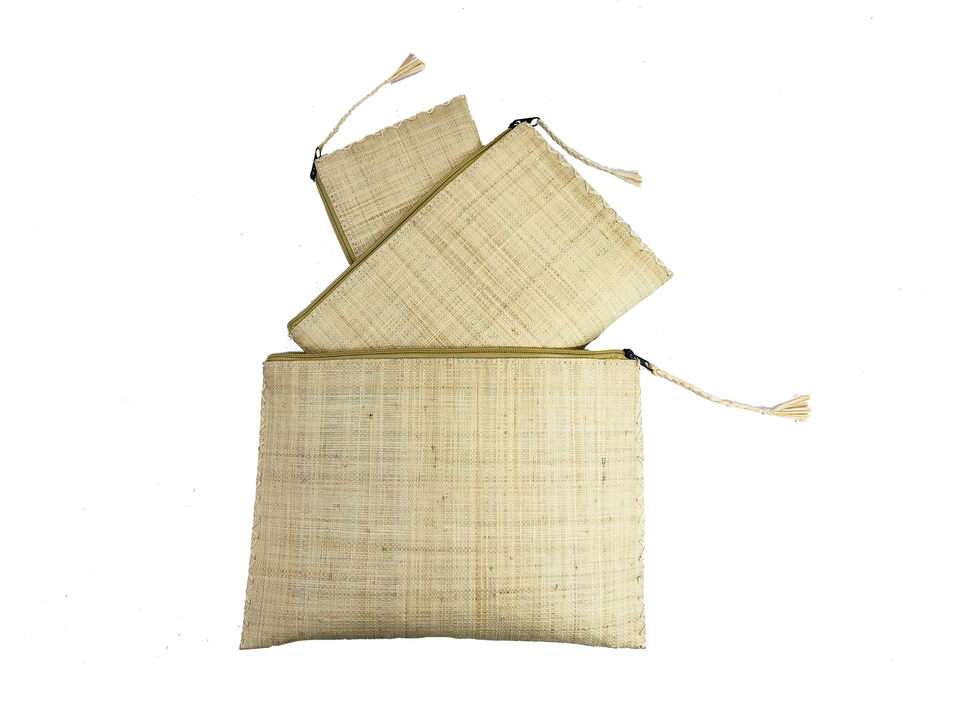 Set of 3 Nesting Zippered Straw Clutches Solid Colors: Solid / Grey