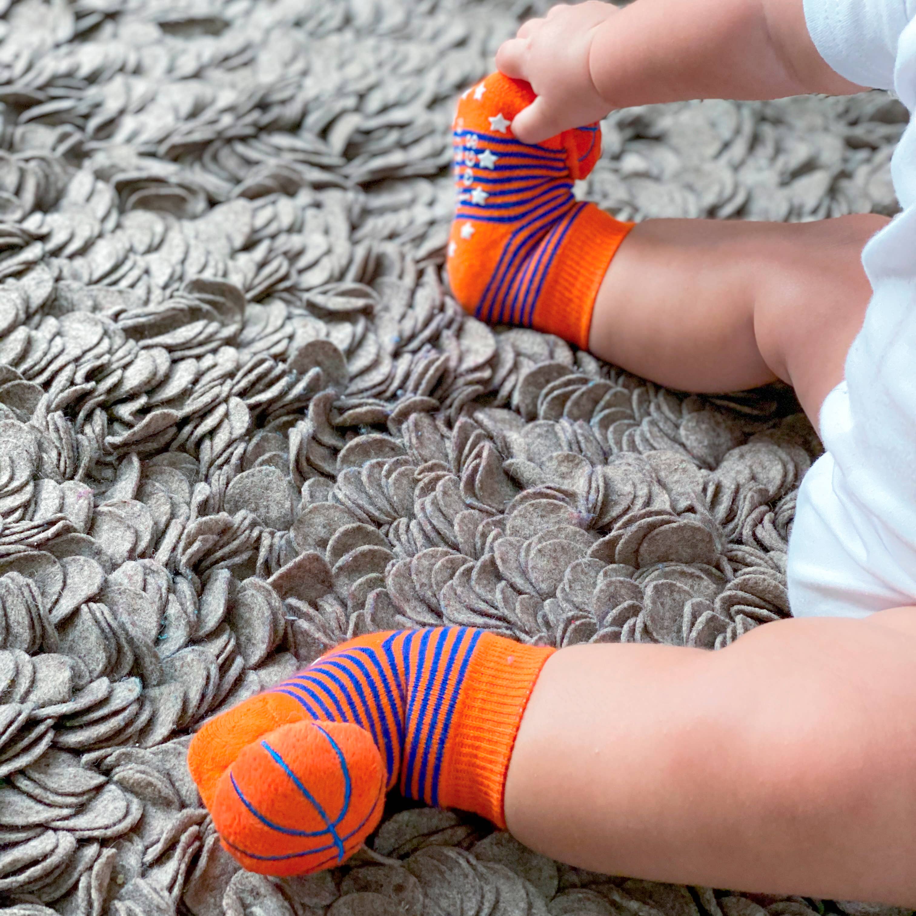 Basketball Boogie Toes Rattle Socks: 0 - 1 Y