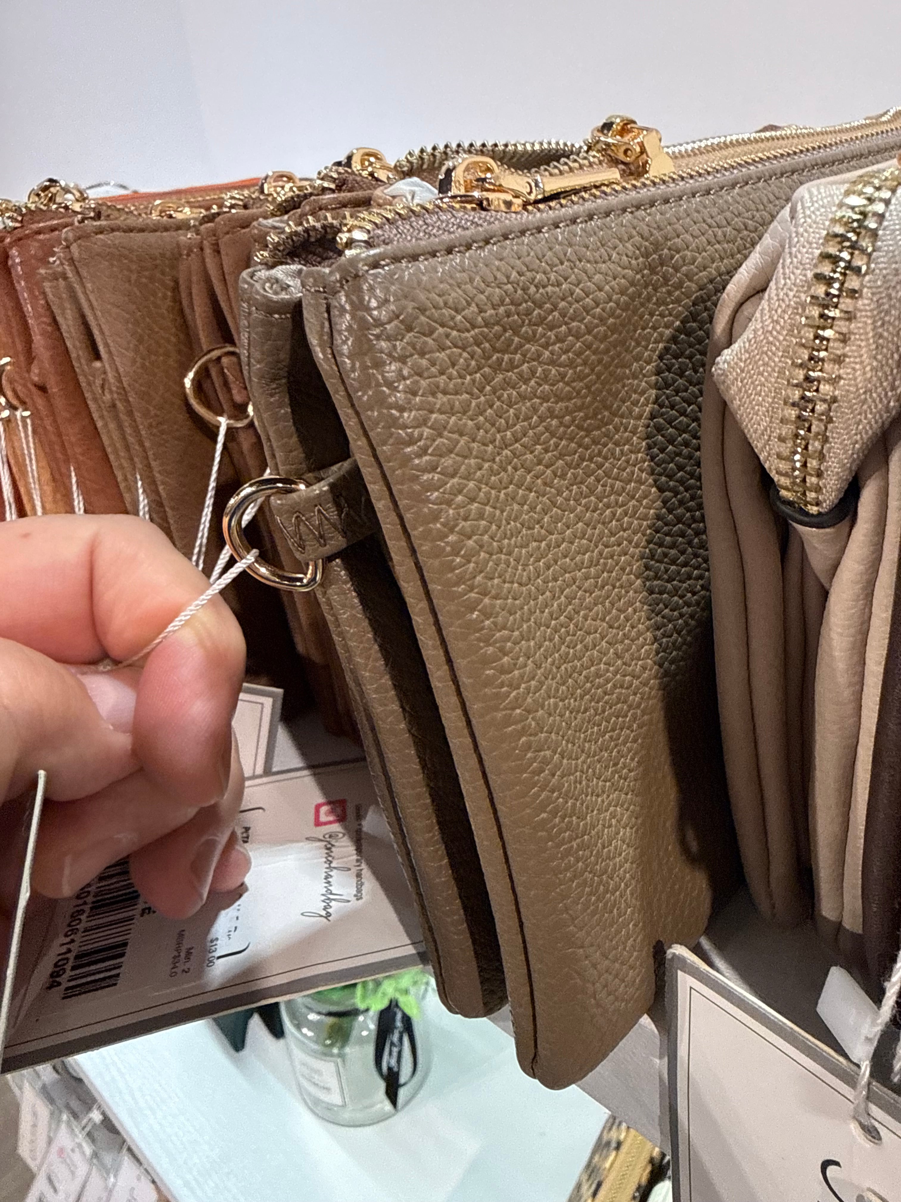 RILEY WRISTLET- ASH BROWN