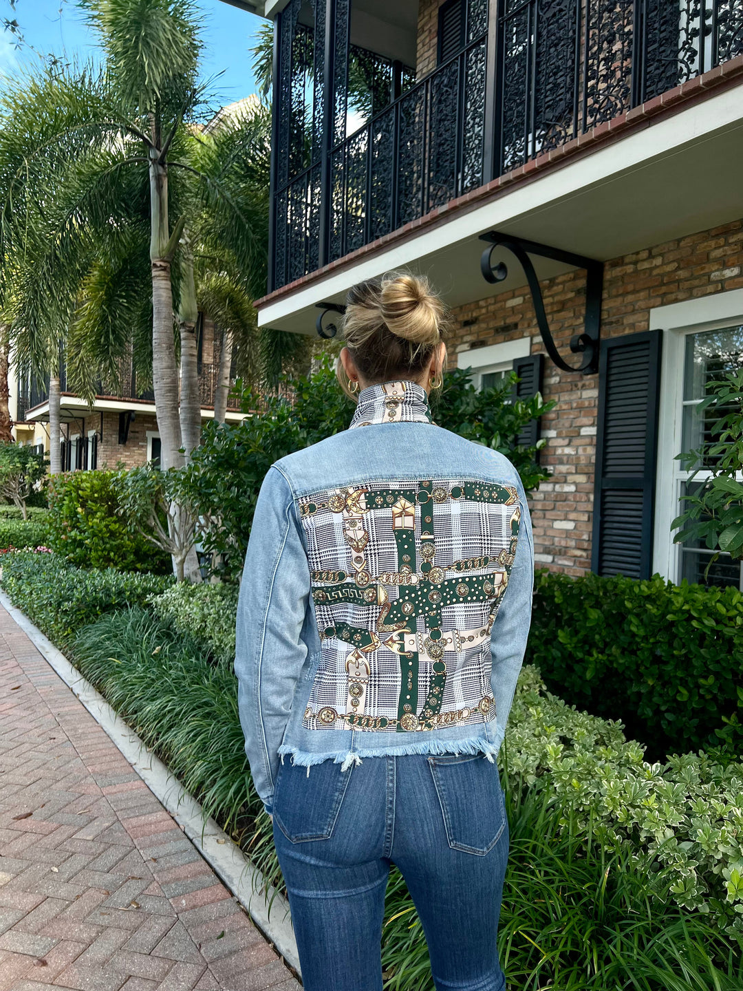 The Light Denim Jacket / Hounds Tooth / Green Strap