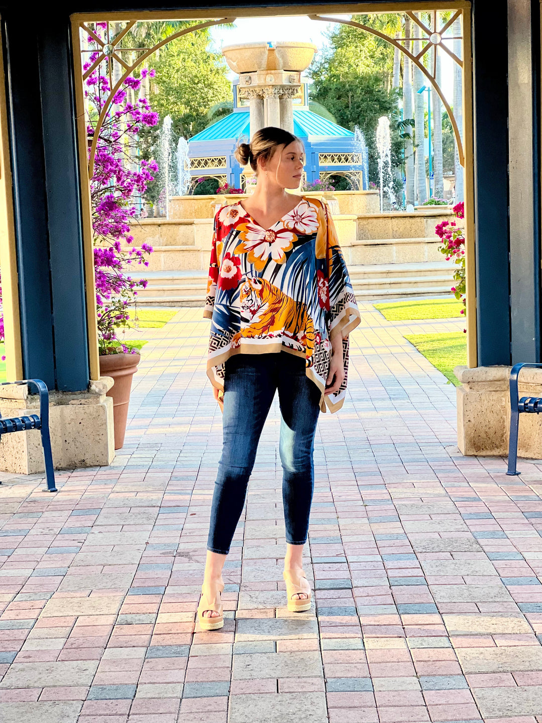 Tunic / Orange Tiger / Taupe Trim