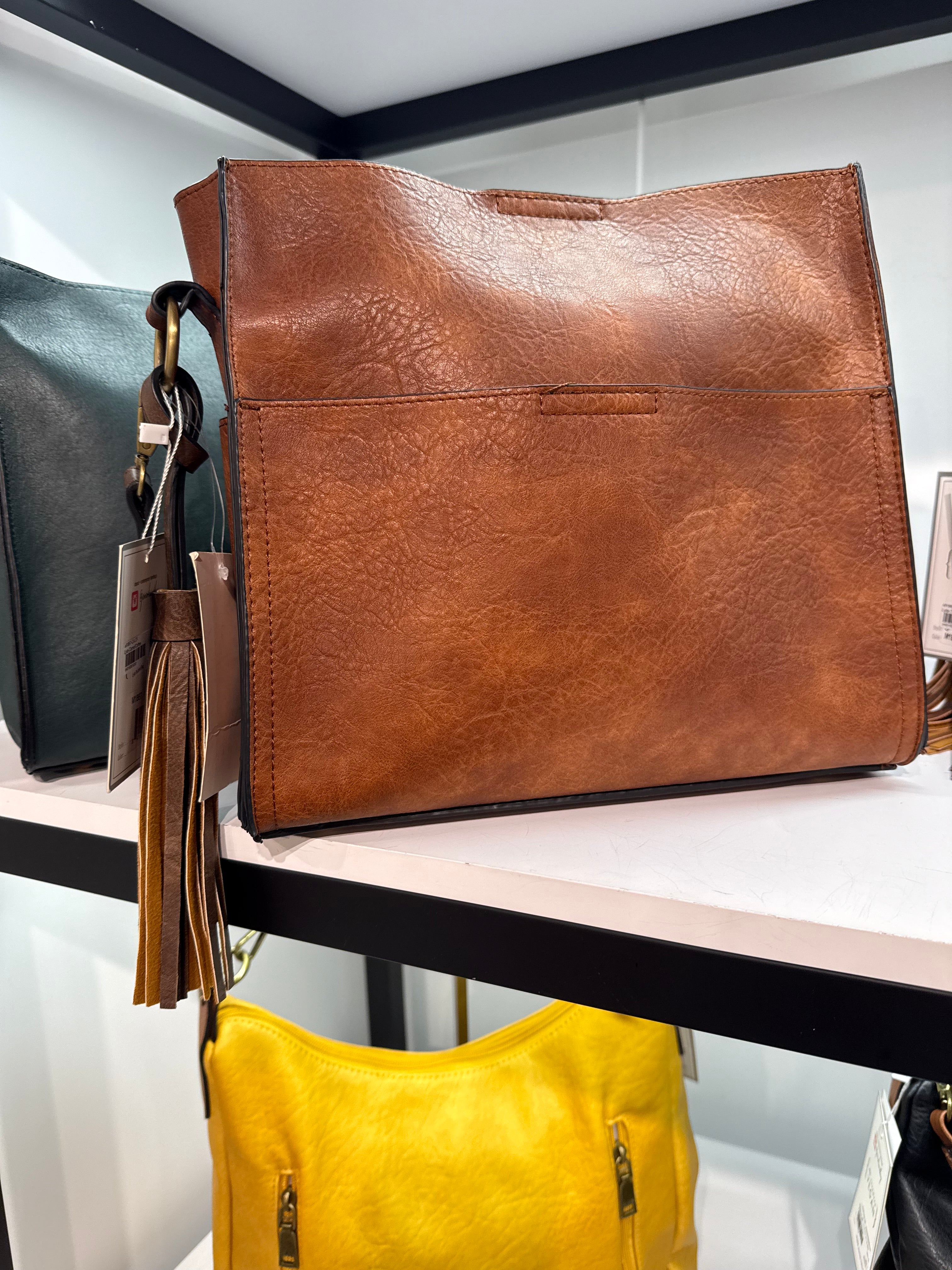 LYLA BUCKET BAG- CAMEL/COFFEE