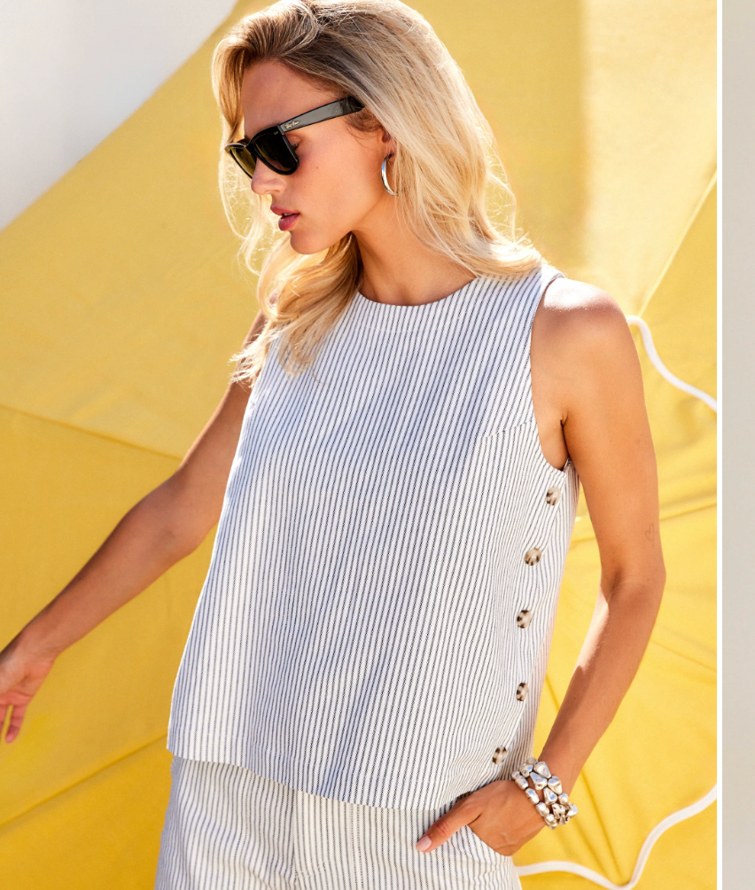 CLARICE SIDE BUTTON TOP