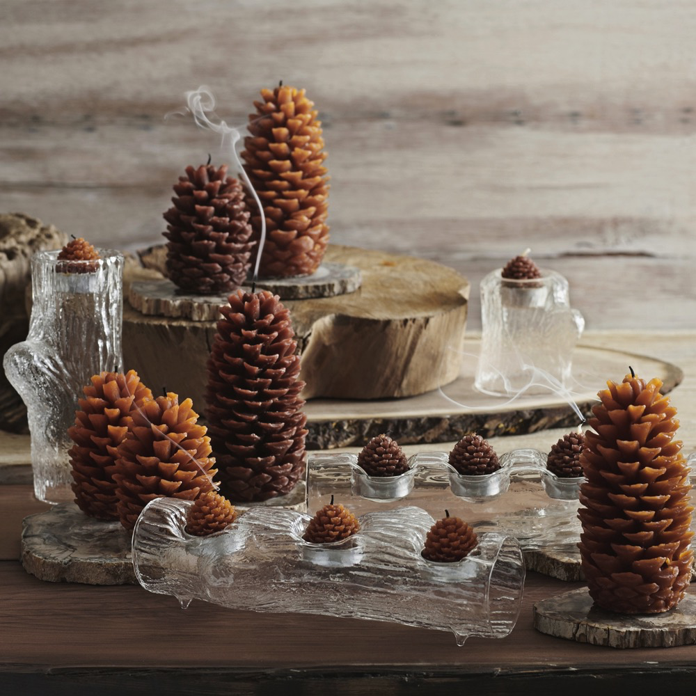 PINE CONE CANDLE LG