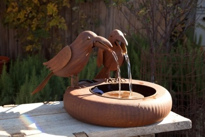 FOLK ART CROWS FOUNTAIN