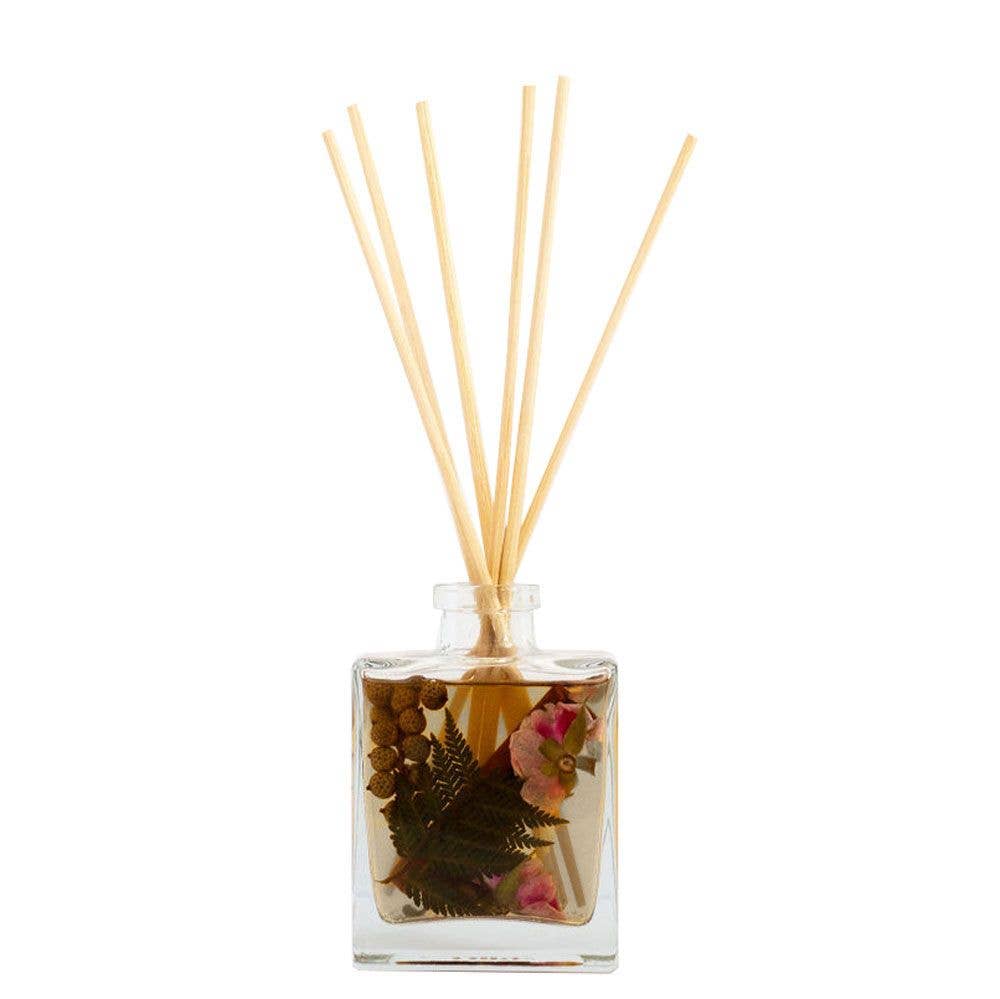 Spicy Apple 4 oz Botanical Diffuser