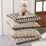 ATTENTION SEEKER DOG BED