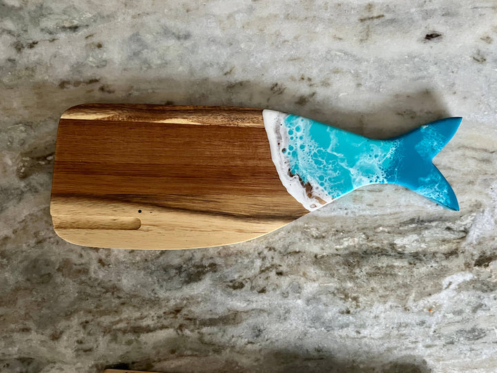 Whale cheese board Acacia wood: Ocean