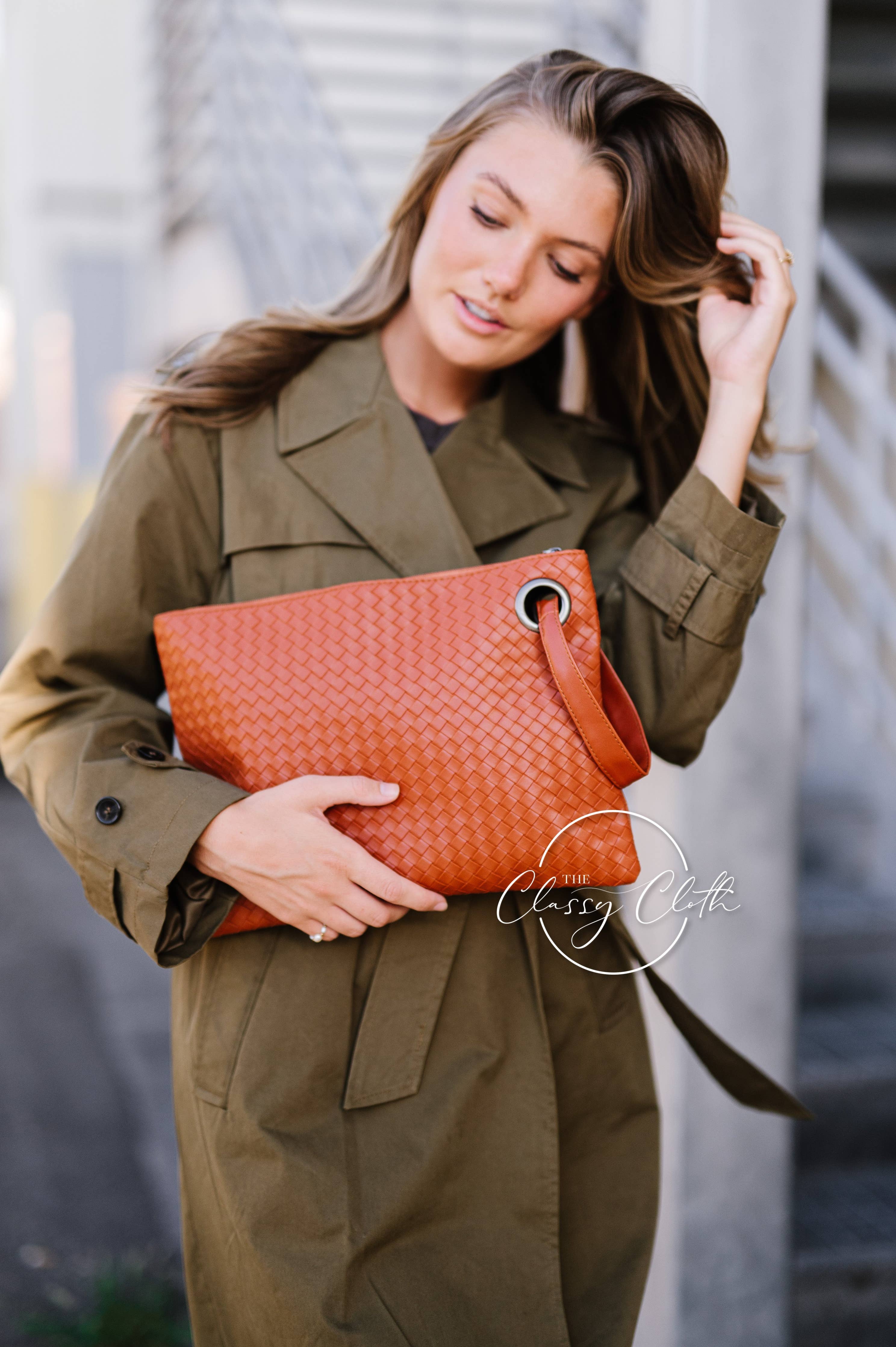 Trendy Clutch - Weave Tan RTS